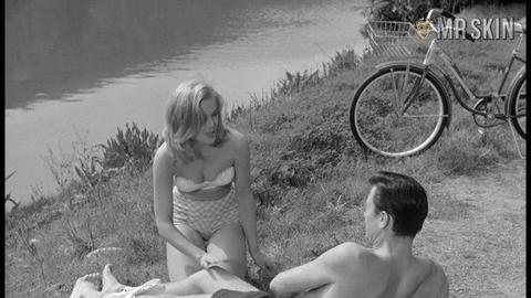 Hottest Leslie Parrish Scene in The Manchurian Candidate. Bikini, Sexy, Underwear. 251474