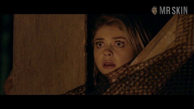 Sophie Dalah in Satanic (2016) Breasts Underwear Breasts Lesbian 251714