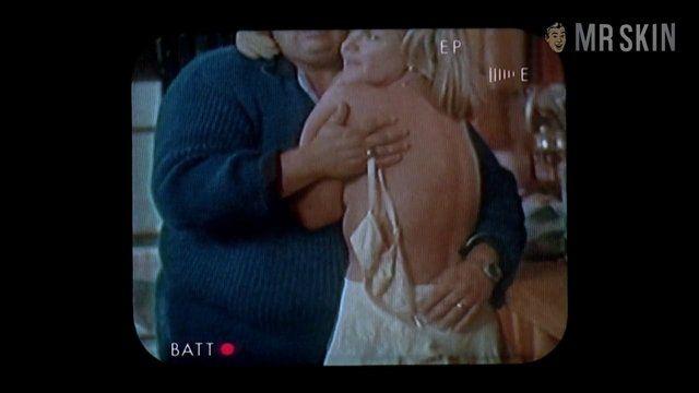 Stephanie Faracy Naked in The Great Outdoors. Left Nipslip, breasts, sexy. 252973
