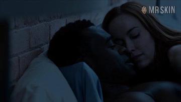 Elyse Levesque in Shoot the Messenger (2016) Sexy Underwear Sexy Underwear 254012