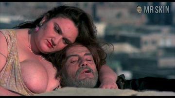Maria Luisa Santella in Ugly, Dirty and Bad (1976) Sexy Sexy Underwear 254520