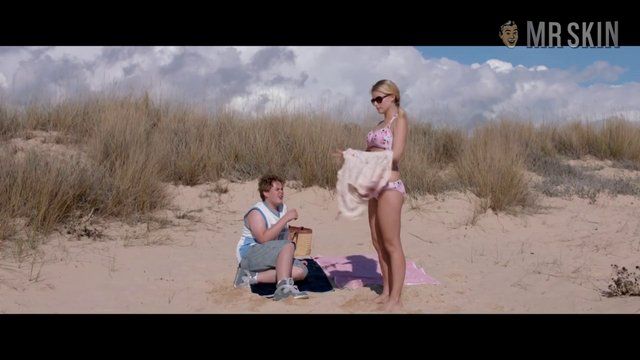 Hottest Emmanuelle Scenes. Bikini, underwear. 255063