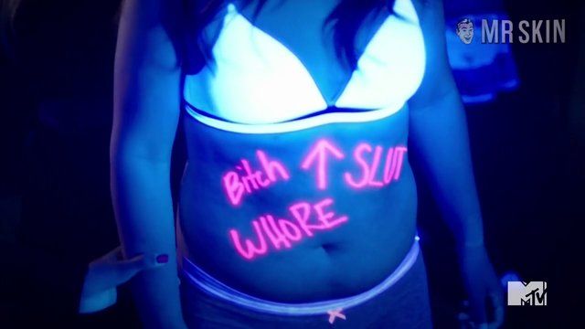 Jaclyn Jasgur in Sweet/Vicious (2016-2017) Underwear Underwear 255329