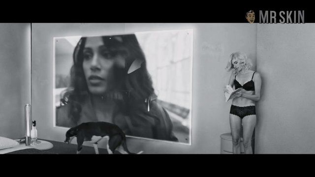 Allison Williams, Freida Pinto, Kuoth Wiel in Past Forward (2016) Underwear Underwear 256112