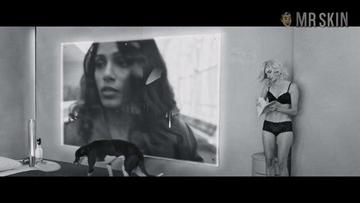 Allison Williams, Freida Pinto, Kuoth Wiel in Past Forward (2016) Underwear Underwear 256112