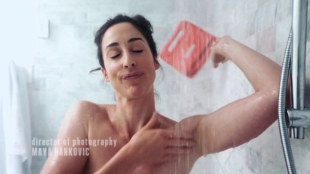 Catherine Reitman Naked in Workin' Moms. Breasts, Butt, left breast, prosthetic. 264745