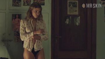 Justina Bustos in Historia de un Clan (2015) Sexy Underwear Bikini Sexy 256215