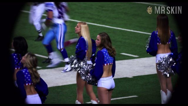 Sexiest Makenzie Leigh Scene in Billy Lynn's Long Halftime Walk. Sexy, breasts, right nipslip. 256945