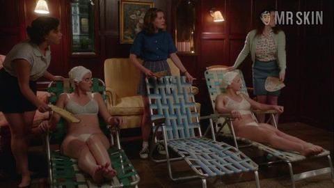 Rachel Brosnahan Naked as Miriam "Midge" Maisel. Butt, Sexy, Underwear, bikini, breasts. 257673