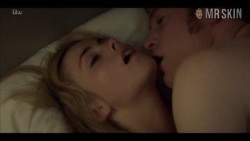 Stefanie Martini in Prime Suspect 1973 (2017) Right Breast Breasts Right Breast 257813