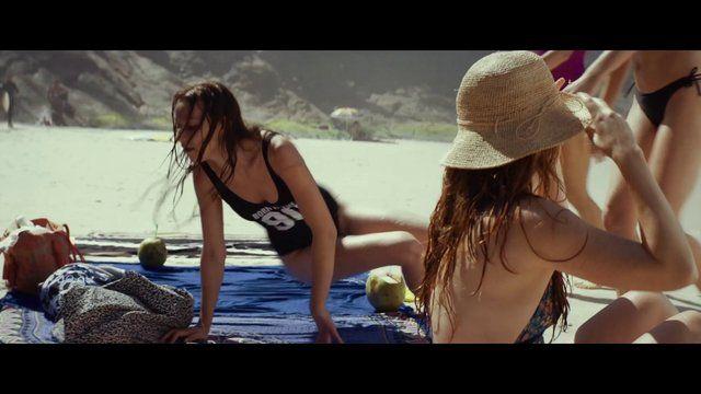 Vanessa Guide, Margot Bancilhon, Philippine Stindel, Alison Wheeler in Going to Brazil (2017) Sexy Bikini Bikini Sexy 257869