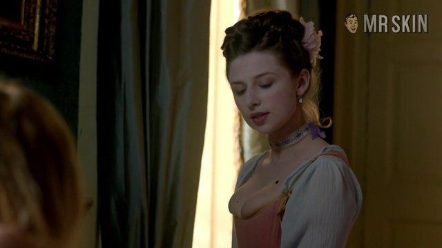 Holli Dempsey Nude as Emily Lacey. Breasts, butt, left breast. 258398