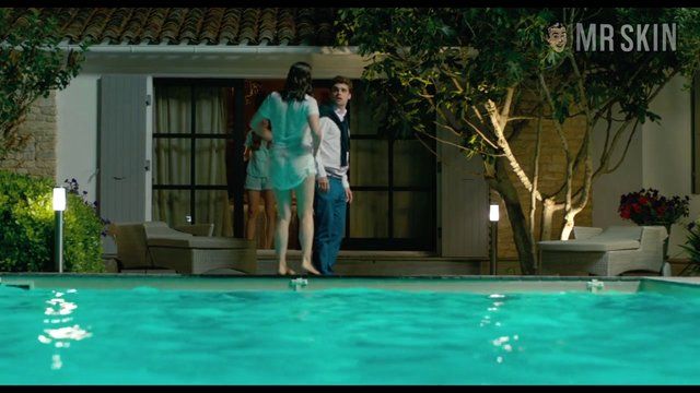 Ma famille t'adore déjà !'s Sexiest Scenes with Valérie Karsenti. Sexy. 258336
