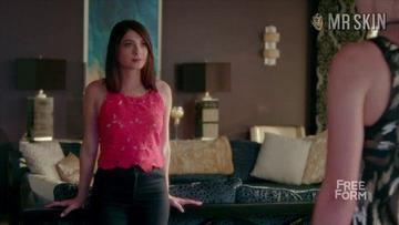 Niki Koss, Katelyn Tarver in Famous in Love (2017-2018) Lesbian Lesbian Sexy 258415