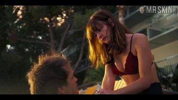 Britt Robertson in Girlboss (2017) Bikini Bikini Sexy 258490