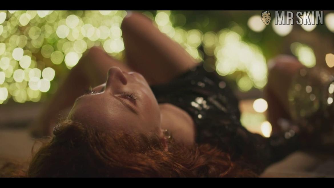 Roxane Duran, Chloé Jouannet in Riviera (2017) Lesbian Breasts Butt 281520
