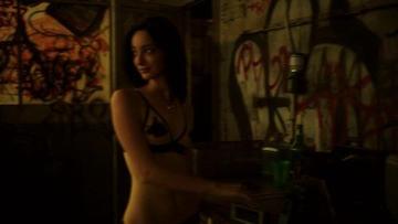 Emma Dumont in T@gged (2016-2018) Underwear Underwear 261215