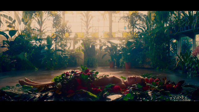 Melissa George Nude as Evelyn. Left Breast, bikini, breasts. 261980