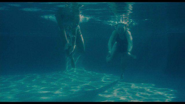 Saoirse Ronan, Odeya Rush in Lady Bird (2017) Sexy Bikini Bikini Sexy 262237
