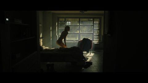 Mackenzie Davis Naked as Mariette. Butt, Right Breast, breasts, sexy. 264501