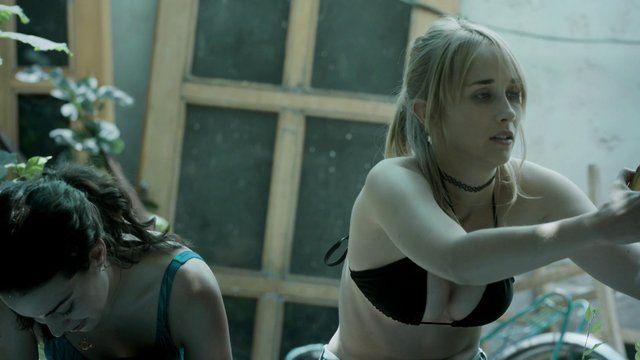 Ingrid García Jonsson, Marta Castellote in Apaches (2015) Bikini Sexy Bikini Sexy 262891