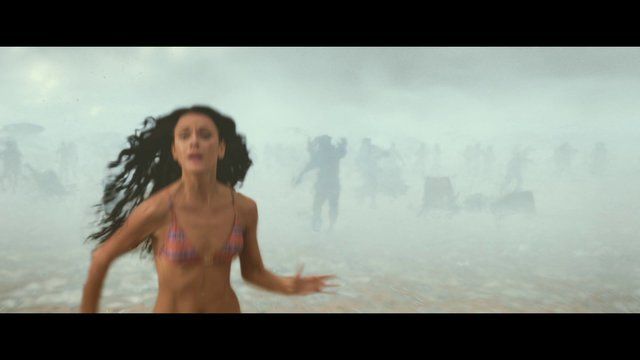 Corrina Roshea in Geostorm (2017) Bikini Bikini 263449