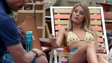 Kim Matula in LA to Vegas (2018) Bikini Bikini Underwear 266123