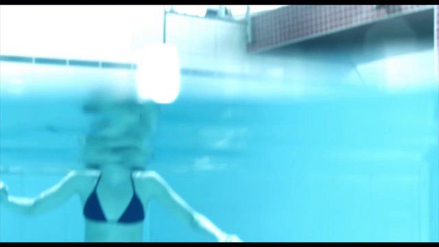 Karin Clercq in Transferts (2017) Bikini Bikini Sexy 264867