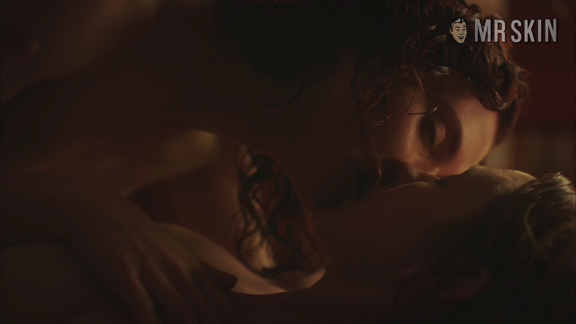 Emily Goss, Shannon Collis in Snapshots (2018) Lesbian Breasts Breasts Left Breast 266576