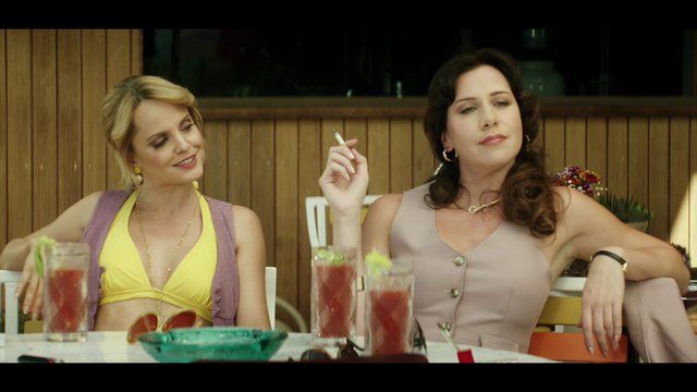 Mena Suvari in American Woman (2018) Bikini Bikini 268207