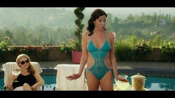 Mena Suvari, Jennifer Bartels in American Woman (2018) Bikini Sexy Bikini Sexy 269834