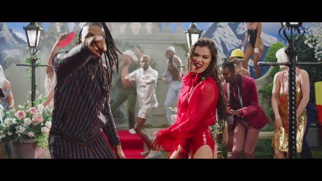 Hailee Steinfeld in Colour (2018) Sexy Sexy 269199