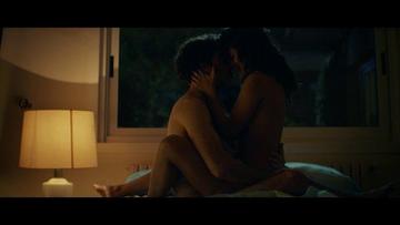 Jana Pérez in Cocaine Coast (2018) Left Breast Sexy Breasts Butt 270320