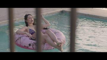 Cassie Steele in Paint It Red (2018) Bikini Bikini Sexy 270530