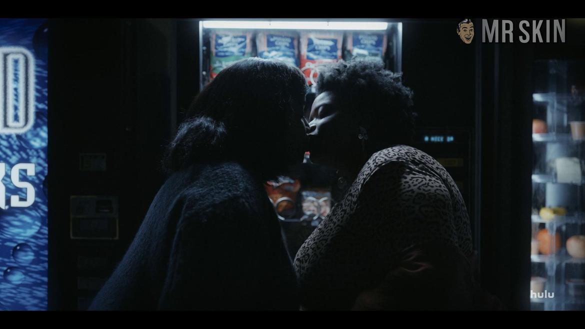 Lolly Adefope, Jessica Henderson in Shrill (2019-2021) Lesbian Lesbian Sexy 322301