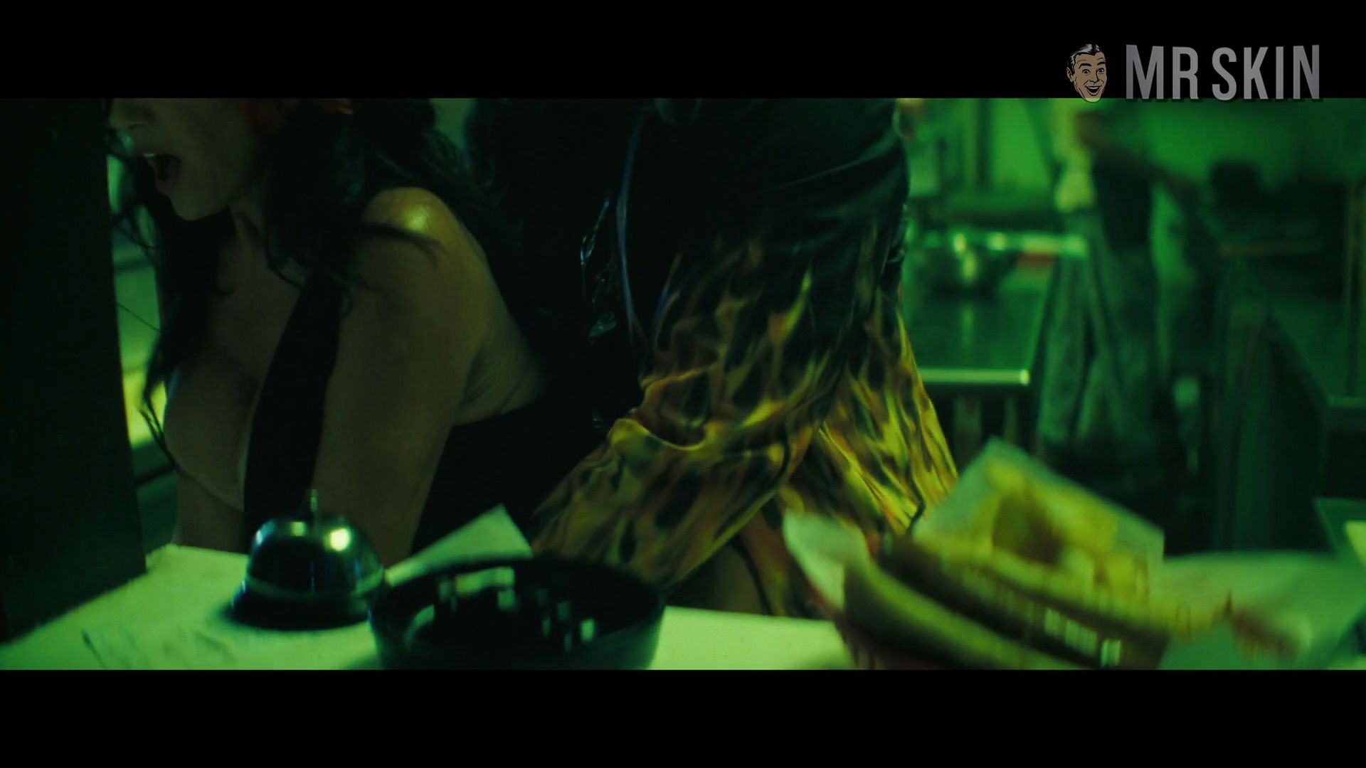 Sharon Pfieffer in The Beach Bum (2019) Breasts Sexy Breasts Sexy 285948