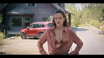 Melisa Şenolsun in The Gift (2019-2021) Sexy Butt Sexy 323903