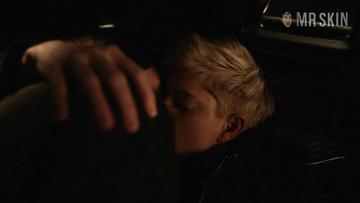 Mae Martin, Charlotte Ritchie in Feel Good (2020-2021) Lesbian Breasts Butt 323507