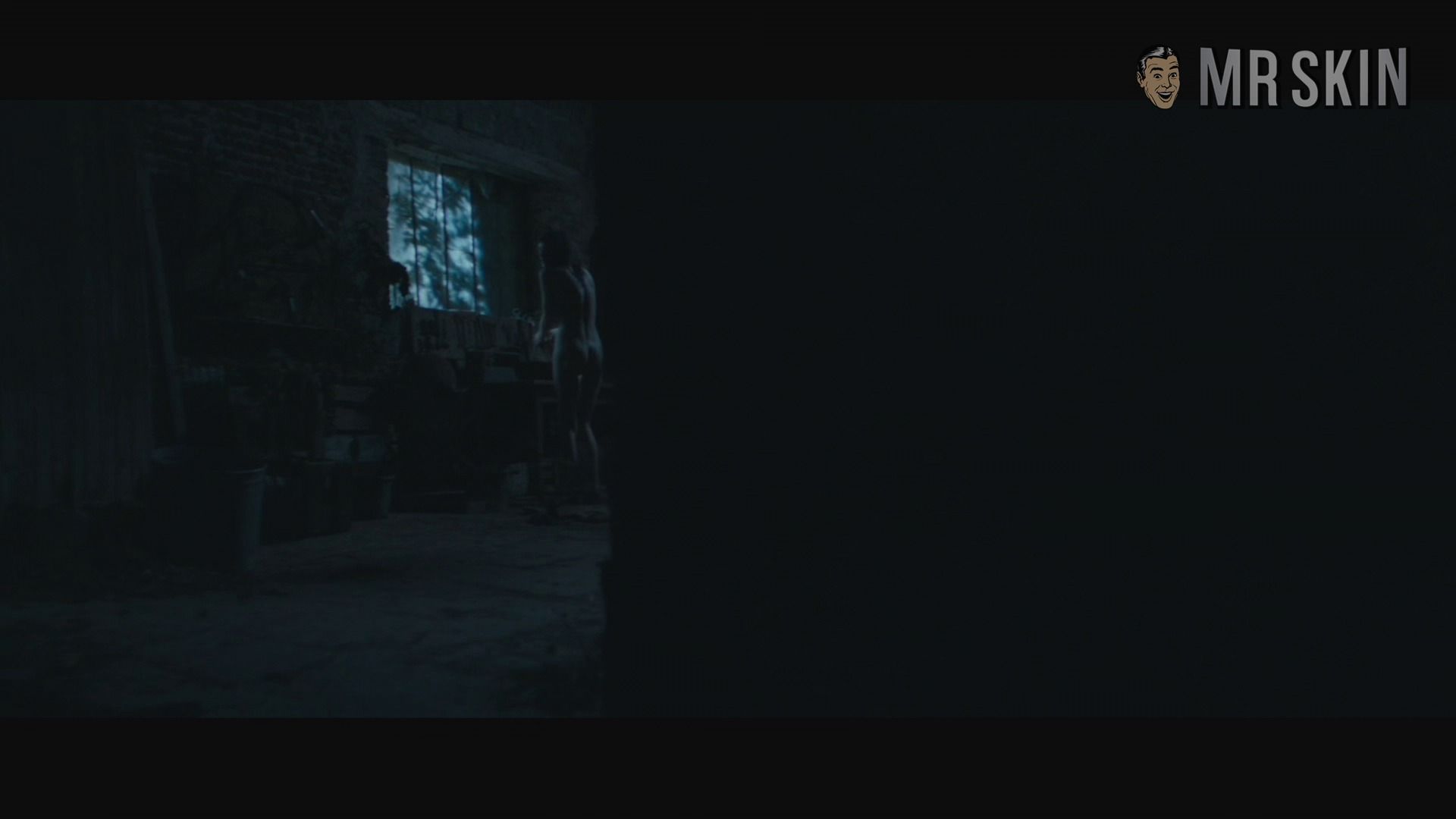 Amber Anderson in Skin Walker (2019) Butt Sexy Breasts Butt 315593