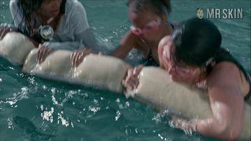 Reign Edwards, Sarah Pidgeon in The Wilds (2020-2022) Underwear Sexy Underwear 315869