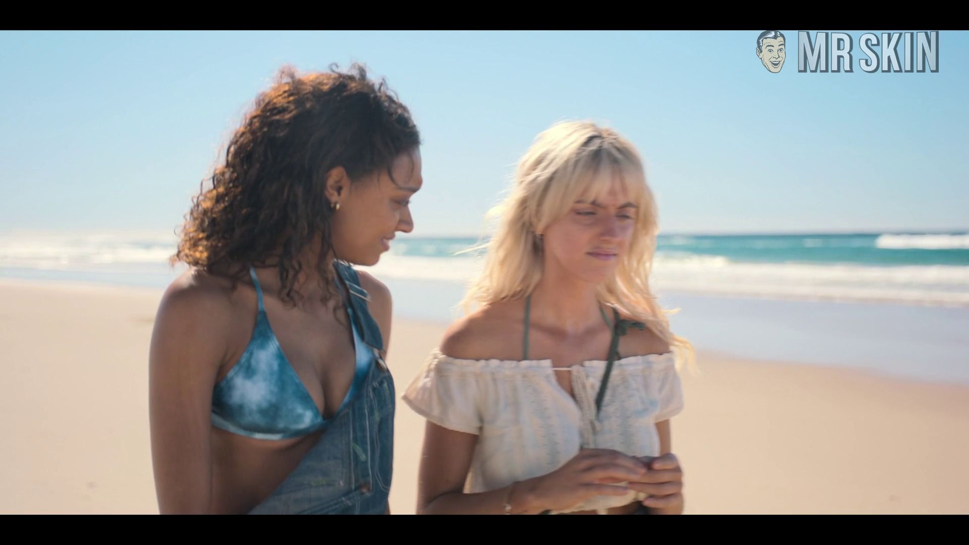 Sophie Wilde in Eden (2021) Bikini Bikini Lesbian 323660