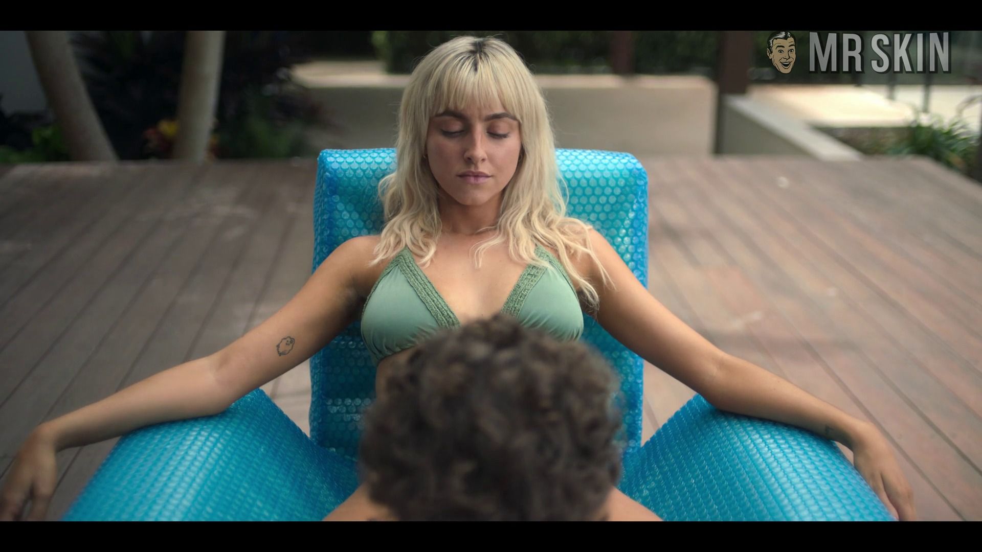 Hottest BeBe Bettencourt Scene in Eden. Bikini, Sexy, butt, lesbian. 323720