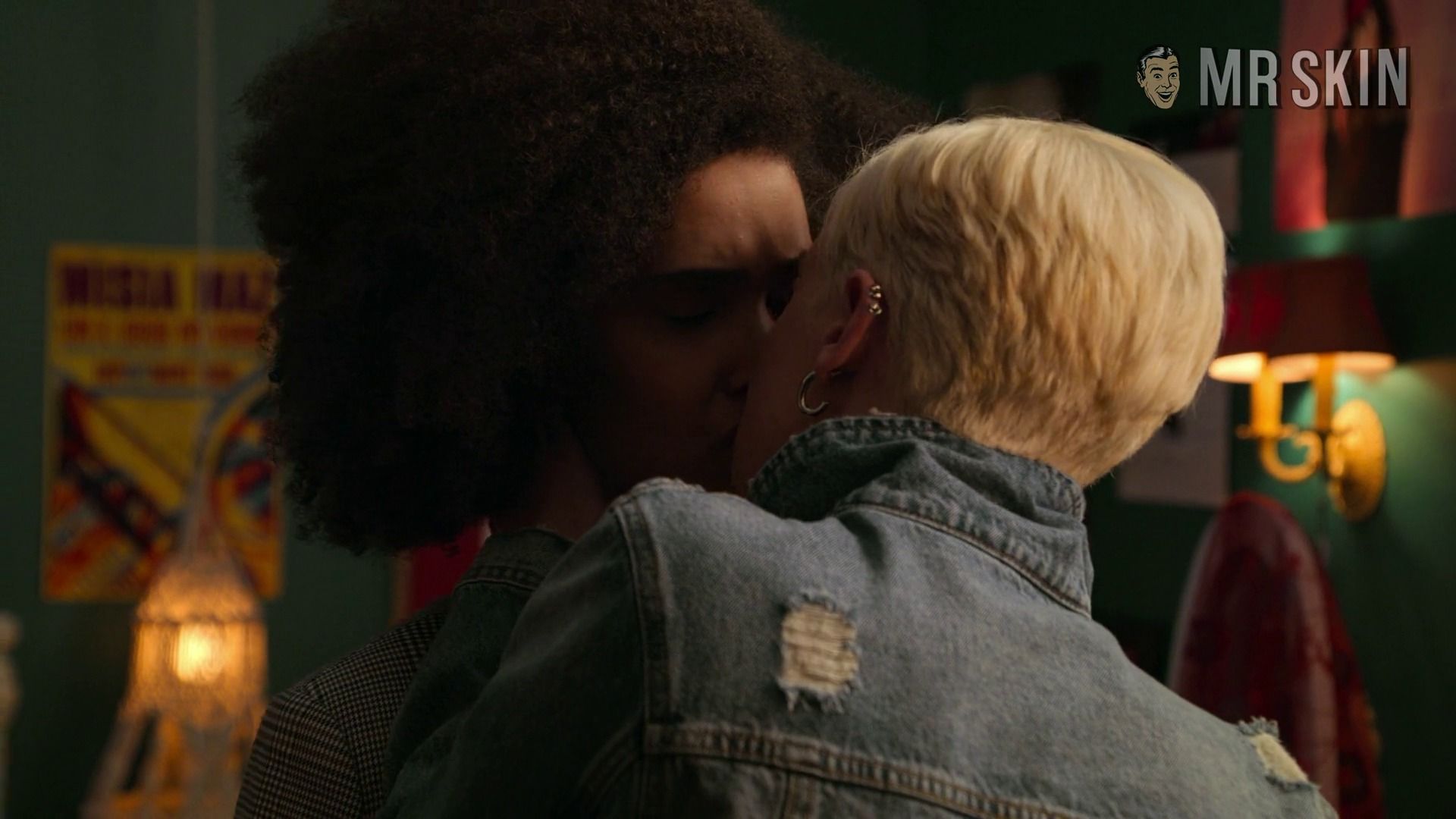 Sexiest Scenes of Eve / Eve Hjelm from Never Have I Ever. Lesbian. 325205