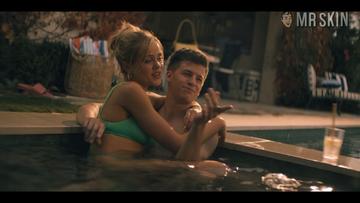 Annalisa Cochrane, Sara Thompson, Zenia Marshall in One of Us Is Lying (2021-2022) Bikini Bikini Sexy 329409