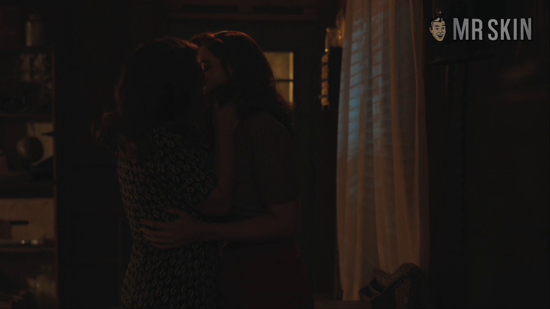 Hottest Abbi Jacobson Scene in A League of Their Own. Lesbian, underwear. 340787