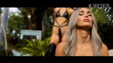 Megan Fox, Sydney Jenkins in Johnny & Clyde (2023) Sexy Breasts Sexy 343845
