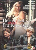 Curtains for Mrs. Knudsen Breasts Bush 73946