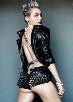V Magazine Photo Shoot 2013 Breasts Left Nipslip 82764