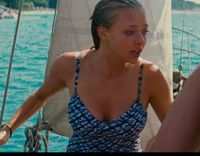 Amanda Seyfried (December 3, 1985)