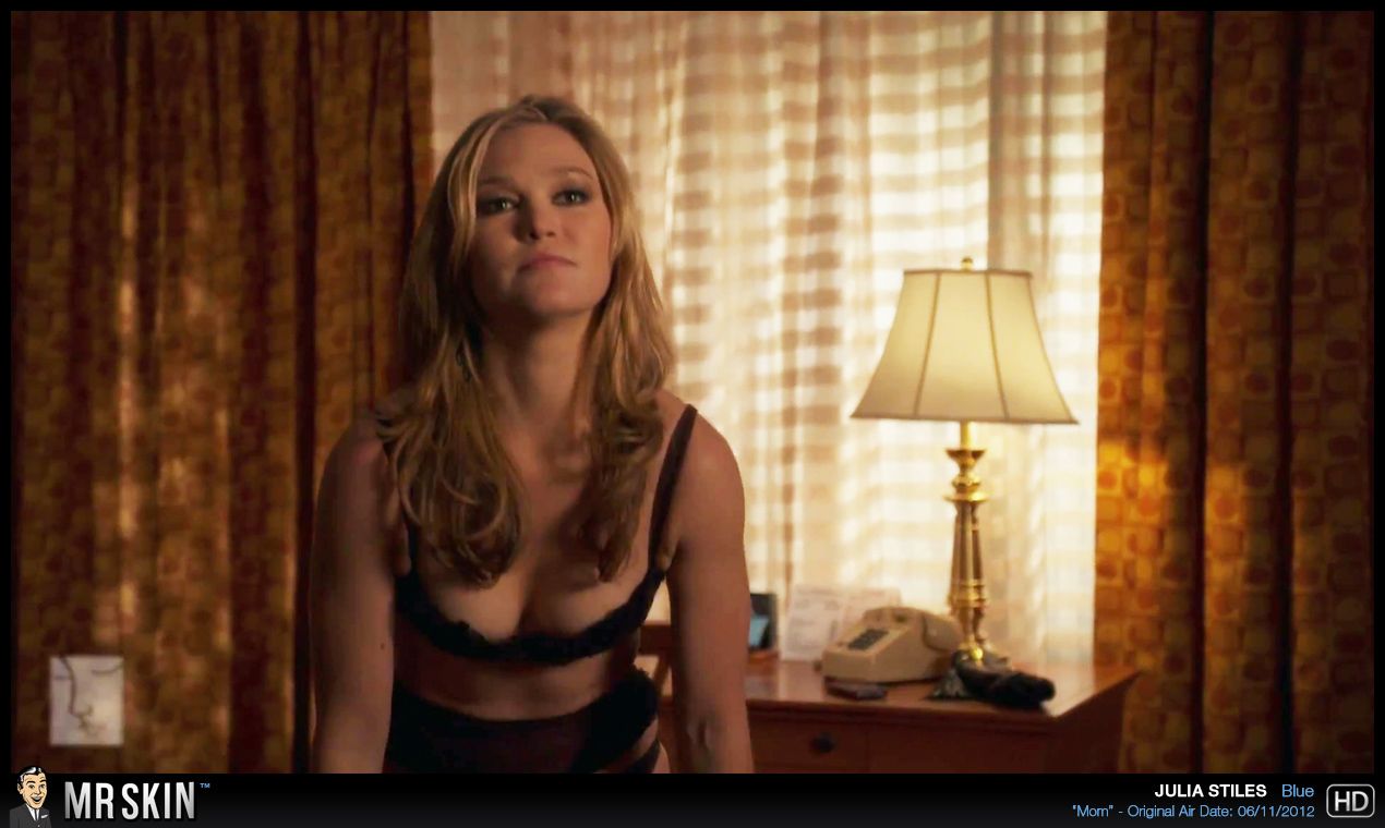 Julia Stiles in Blue